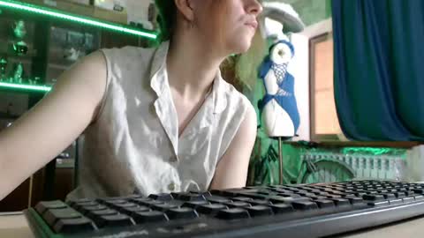 Snapshot of pa1e_pr1ncess chatting on May 2026 06:40:02 AM Ella online show from May 2026 06:40:02 AM