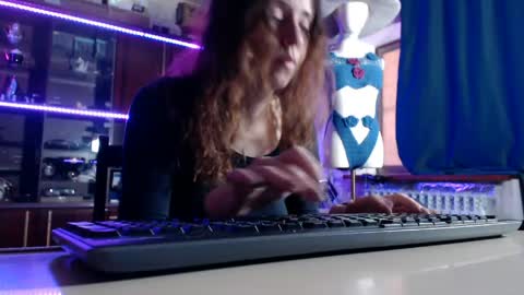 Snapshot of pa1e_pr1ncess chatting on May 2026 07:13:01 AM Ella online show from May 2026 07:13:01 AM