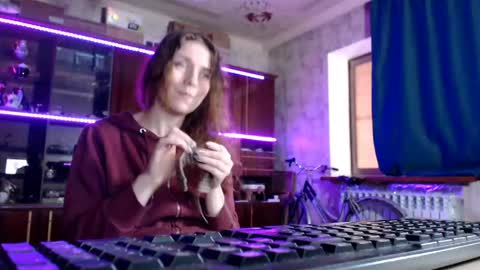 Snapshot of pa1e_pr1ncess chatting on May 2026 05:45:02 AM Ella online show from May 2026 05:45:02 AM