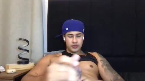 Snapshot of pablo_boston chatting on June 2026 12:58:02 AM Javi online show from June 2026 12:58:02 AM