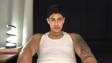 Snapshot of pablo_boston chatting on August 2026 01:29:01 AM Javi online show from August 2026 01:29:01 AM