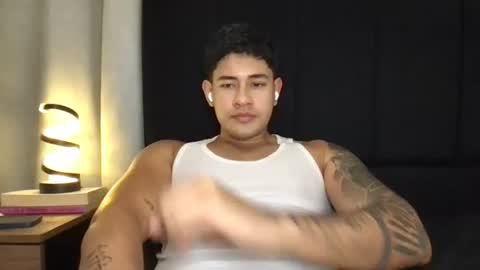 Snapshot of pablo_boston chatting on August 2026 06:40:01 AM Javi online show from August 2026 06:40:01 AM