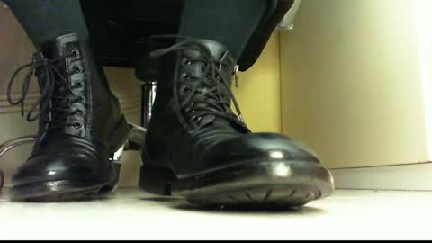 Snapshot of pablomenesssl chatting on January 2025 11:16:01 PM Pablo Meness online show from January 2025 11:16:01 PM