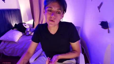 Fernanda online show from November 2025 01:33:01 AM