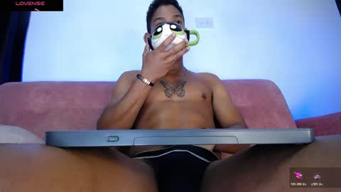 Snapshot of palo_santo06 chatting on May 2026 07:49:02 AM Palo Santo online show from May 2026 07:49:02 AM