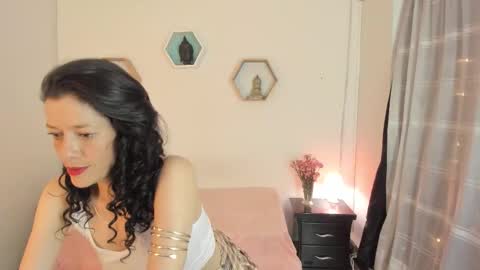 Paloma  online show from September 2025 09:20:02 PM