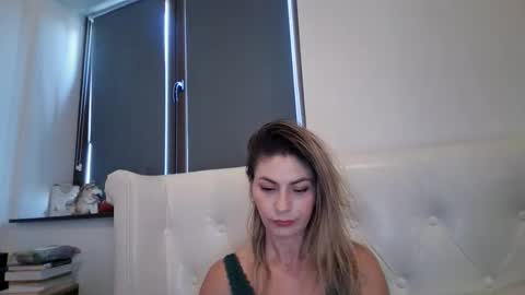 Pamela051087 online show from June 2026 02:01:02 PM