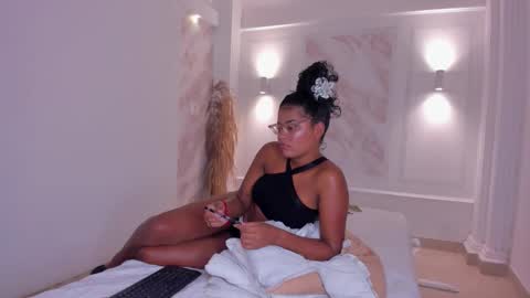 pamela online show from October 2025 07:15:02 PM