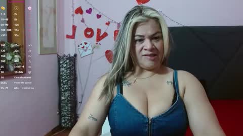 Snapshot of pamela_echeverria chatting on May 2026 11:42:02 AM pamela_echeverria online show from May 2026 11:42:02 AM