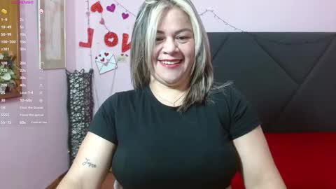 Snapshot of pamela_echeverria chatting on June 2026 11:12:01 AM pamela_echeverria online show from June 2026 11:12:01 AM