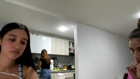 pamela_milleer online show from September 2025 12:47:01 AM