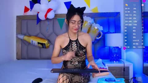 Pamela Ponce online show from October 2025 12:12:02 PM