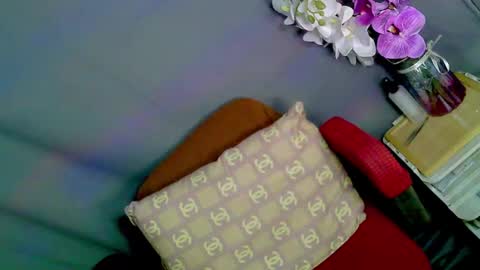 i babe online show from February 2026 05:54:01 PM