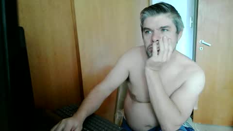 Snapshot of panchomadrid chatting on May 2026 01:42:02 PM Pancho Madrid online show from May 2026 01:42:02 PM