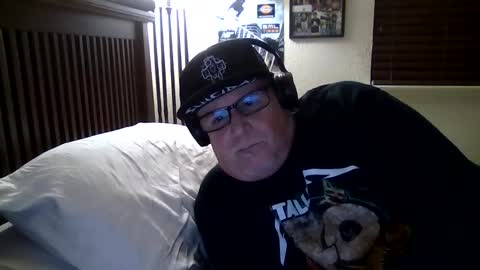 Snapshot of panos678442 chatting on April 2026 06:52:01 AM panos online show from April 2026 06:52:01 AM