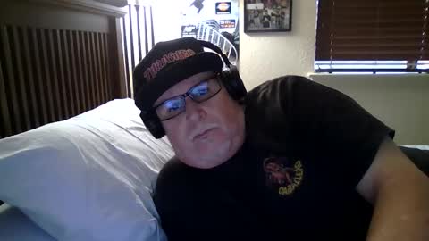 Snapshot of panos678442 chatting on May 2026 12:23:01 PM panos online show from May 2026 12:23:01 PM