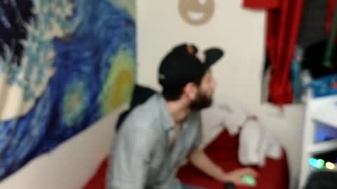 Snapshot of pantslesstraveler_plt chatting on December 2024 08:23:02 AM PantsLessTraveler online show from December 2024 08:23:02 AM