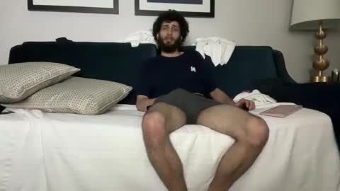 Snapshot of pantslesstraveler_plt chatting on October 2025 08:51:01 AM PantsLessTraveler online show from October 2025 08:51:01 AM