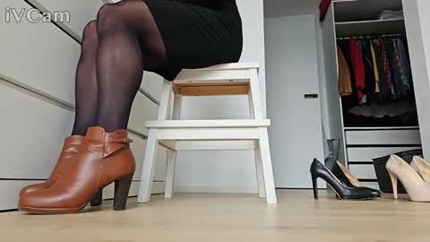 Snapshot of pantyhose_ggggg chatting on September 2025 07:44:01 AM pantyhose_ggggg online show from September 2025 07:44:01 AM