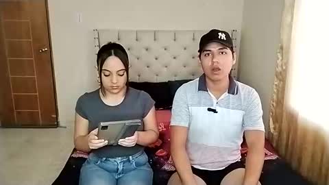 Snapshot of paola_835068 chatting on November 2025 06:51:02 PM Paola 23 and Andres 25 online show from November 2025 06:51:02 PM