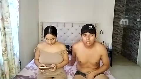 Snapshot of paola_835068 chatting on June 2026 10:08:01 PM Paola 23 and Andres 25 online show from June 2026 10:08:01 PM
