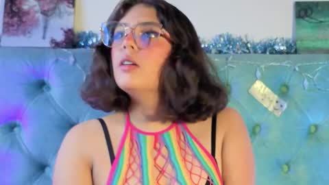 Paola Lyon online show from January 2026 06:22:02 PM