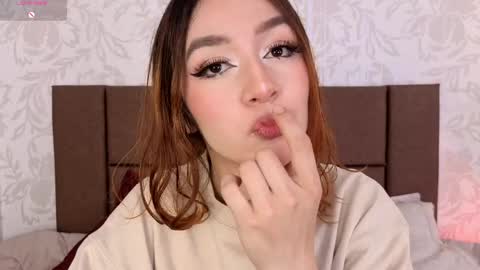 Snapshot of paolagh_ chatting on April 2026 03:32:01 AM paolagh_ online show from April 2026 03:32:01 AM