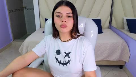 Amy and my doll online show from December 2024 07:00:02 AM