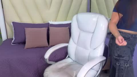 Amy and my doll online show from February 2025 11:42:02 AM