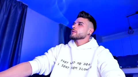 Paris online show from January 2025 10:50:01 PM