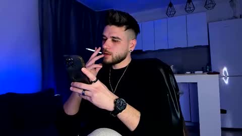 Paris online show from December 2025 07:53:01 PM