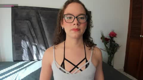PARIS LOVE  online show from June 2026 12:58:02 PM