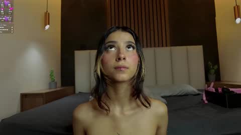 PARIS online show from February 2025 01:40:02 AM