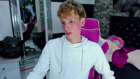 Snapshot of park_jimin1 chatting on September 2025 01:35:01 PM park_jimin1 online show from September 2025 01:35:01 PM