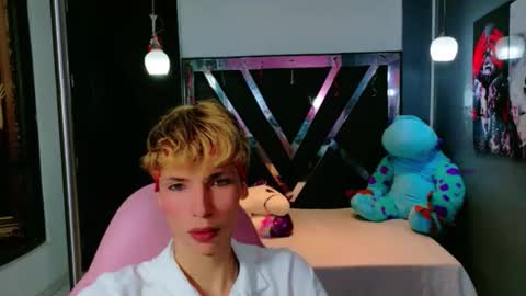 Snapshot of park_jimin1 chatting on October 2025 12:33:01 PM park_jimin1 online show from October 2025 12:33:01 PM