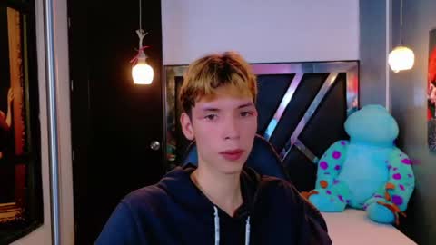 park_jimin1 online show from January 2026 02:28:01 AM