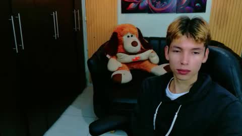 park_jimin1 online show from January 2026 12:54:01 PM