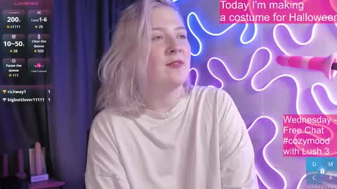 Snapshot of passion_luna chatting on October 2025 04:24:02 AM LunaAlan online show from October 2025 04:24:02 AM