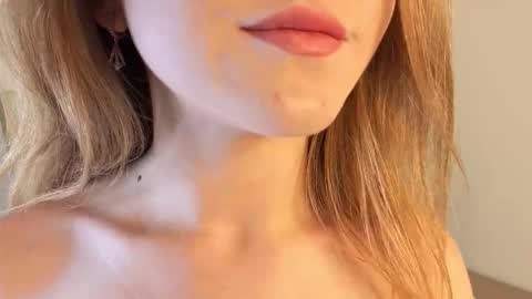 Vicki online show from September 2025 10:18:02 AM