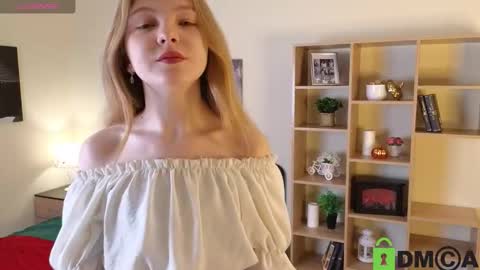 Vicki online show from December 2025 08:12:01 AM