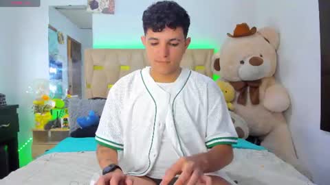 Snapshot of patrick_sanzzz chatting on July 2026 12:02:02 AM Patrick online show from July 2026 12:02:02 AM
