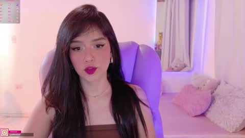 Sofa online show from November 2025 04:40:02 AM