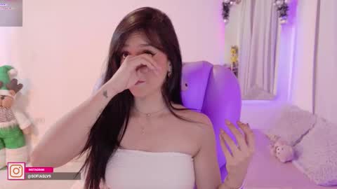 Sofa online show from December 2025 04:40:02 AM