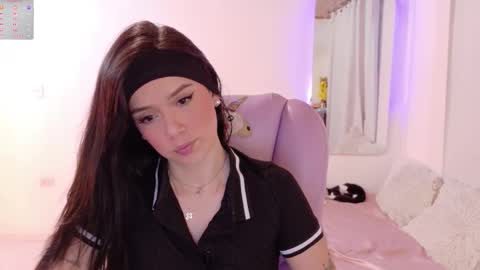 Sofa online show from January 2026 09:42:01 PM