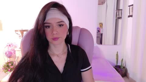Snapshot of pau_cute chatting on May 2026 04:43:01 AM Sofa online show from May 2026 04:43:01 AM