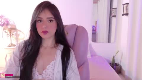 Snapshot of pau_cute chatting on May 2026 11:11:02 PM Sofa online show from May 2026 11:11:02 PM