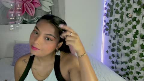 Snapshot of pau_delima__ chatting on December 2024 01:11:02 AM paulina online show from December 2024 01:11:02 AM