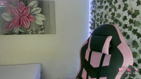 Snapshot of pau_delima__ chatting on January 2025 12:37:02 AM paulina online show from January 2025 12:37:02 AM