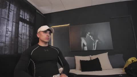 Paul online show from February 2025 03:23:02 PM