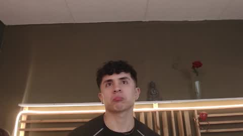 Paul online show from November 2025 01:32:02 PM